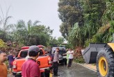 Cepat Tertangani, Jalan Lintas Pekanbaru-Taluk Kuantan Kembali Normal Usai Longsor