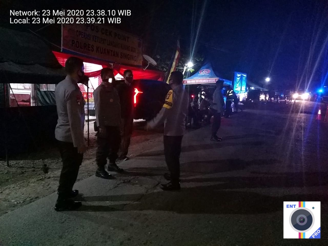 Polres Kuansing Perketat Perbatasan Riau-Sumbar Dalam Rangka Pembatasan  Perjalanan Orang Menjelang Idul Fitri 1441 H Guna Mencegah Penyebaran Covid-19