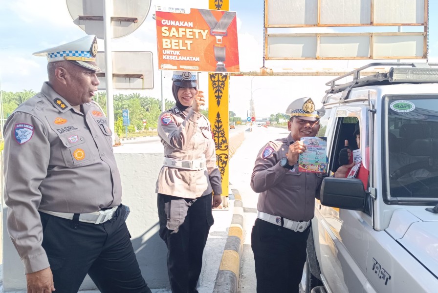 Ditlantas Polda Riau Sosialisasikan Keselamatan Berkendara di Tol Pekanbaru-Dumai