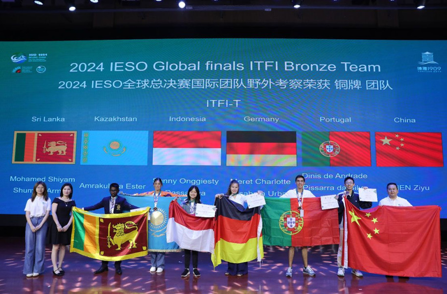 Siswi Indonesia Asal Riau Sabet 3 Medali di Olimpiade Ilmu Kebumian Internasional 2024