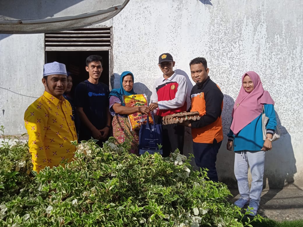 UNIKS Peduli Kaum Dhuafa, Ketua LPPMDI H. Fitrianto : Ini Bentuk Kepedulian Akademisi