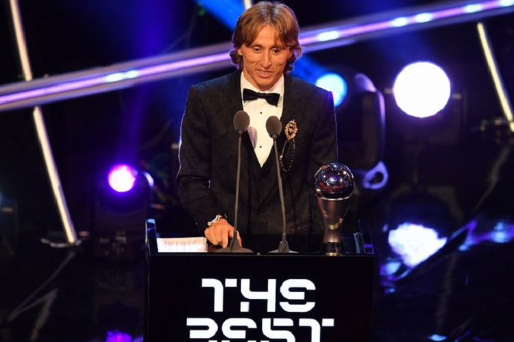 Pemain Terbaik FIFA 2018 Bukan Ronaldo atau Mohamed Salah, Tetapi Luka Modric!