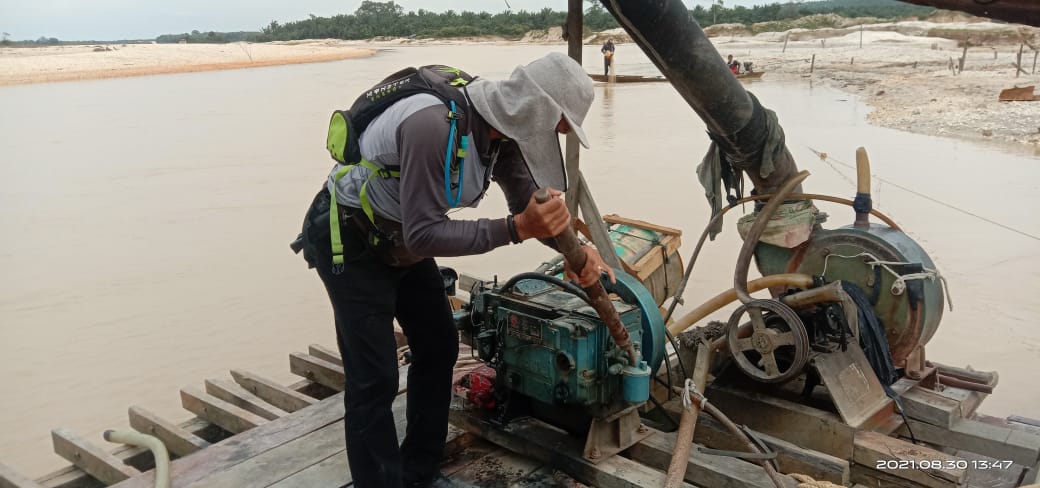 Penertiban aktifitas PETI di Aliran Sungai Muaro Putek dan Pulau Pramuka Desa Tanjung Pauh  Kuansing