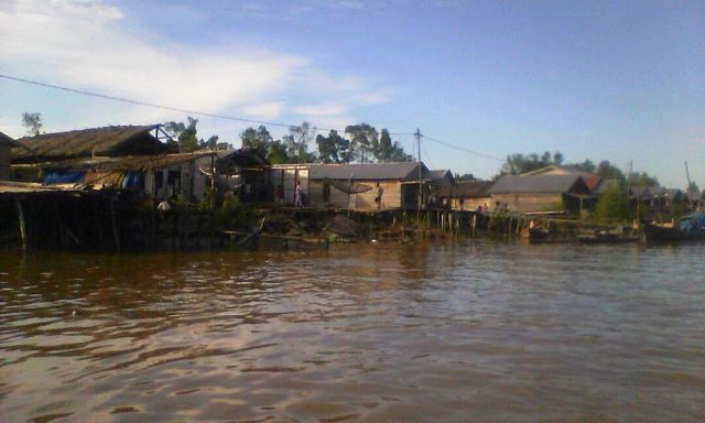 Tanah Longsor, Rumah M Jais Hanyut Terseret Arus Sungai