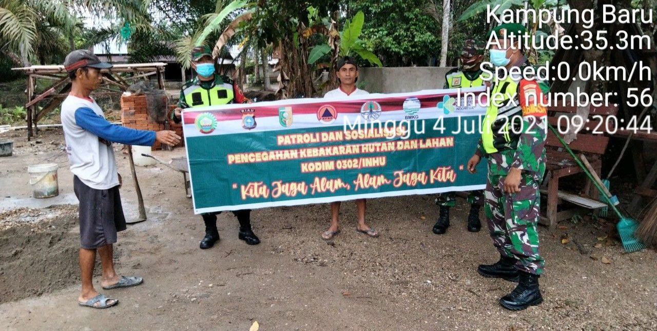 Babinsa Koramil 06/Cerenti Dim 0302/Inhu Rutin Patroli dan Sosialisasi Cegah Karhutla Desa Kampung Baru Kecamatan Cerenti