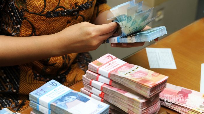 Dolar Tembus Rp15.200, Sri Mulyani: Pelemahan Rupiah Belum Puncaknya, Terus Tertekan Hingga Tahun Depan