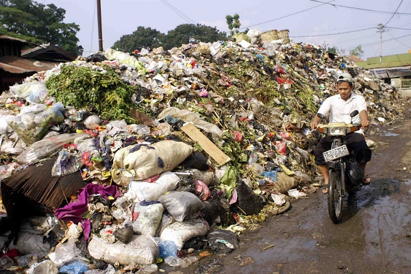 Setujui Dana Rp53 Miliar, Dewan Kecewa Pekanbaru Malah Dikepung Sampah