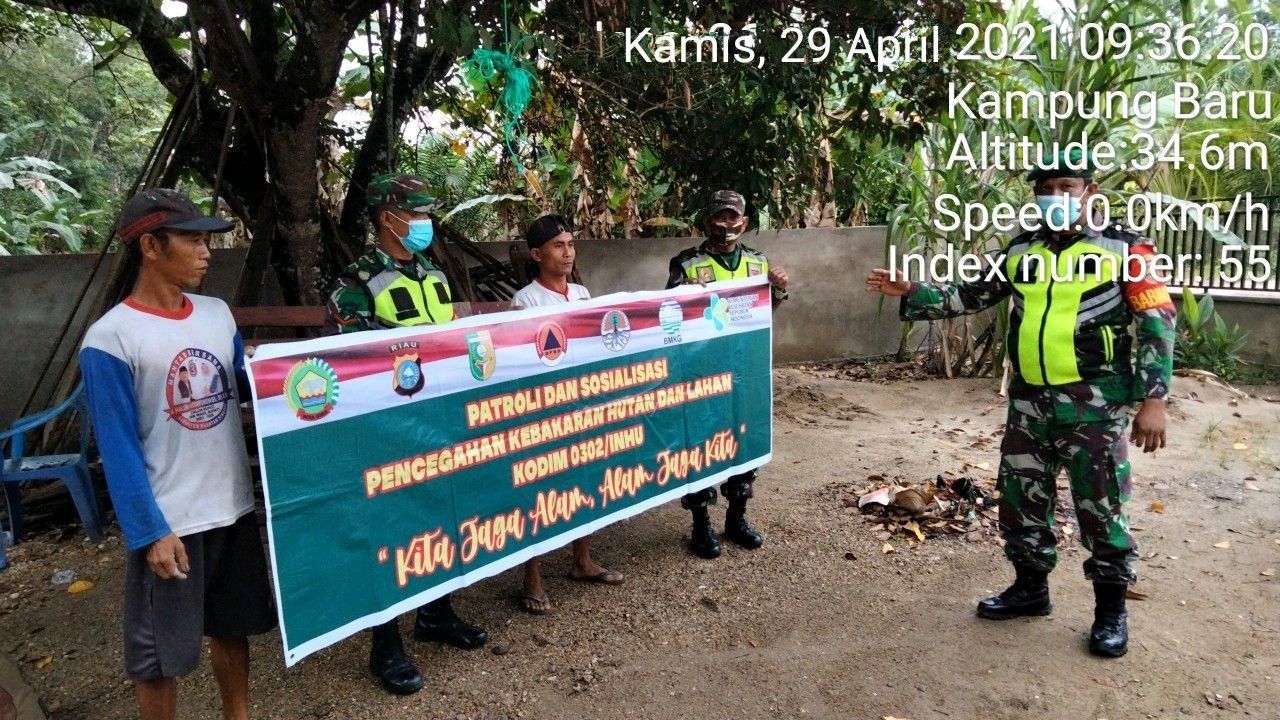 Waspada Kebakaran Hutan dan Lahan Babinsa Koramil 06/Cerenti Kodim 0302/Inhu Terus Menggalakkan Patroli Dan Sosialisasi
