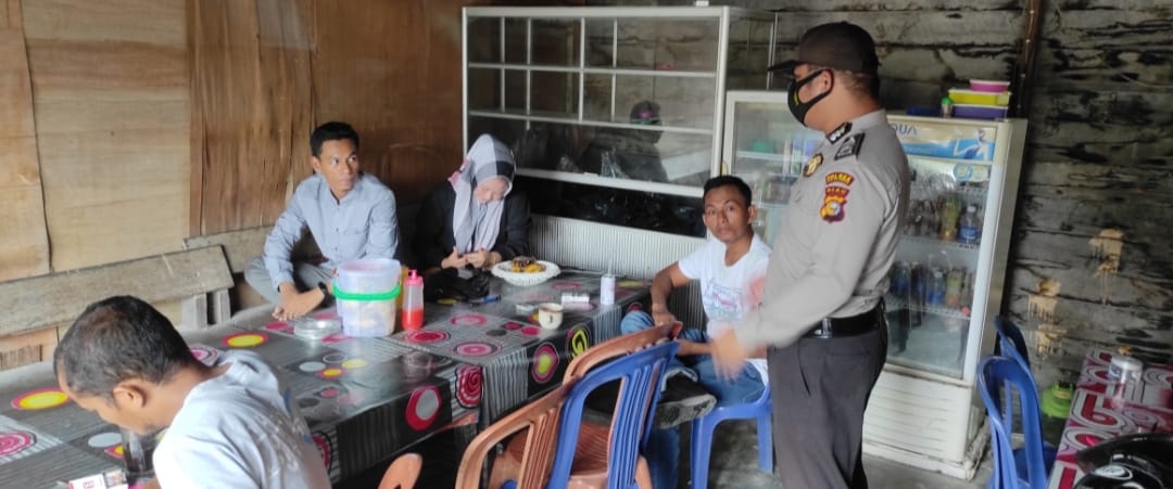 Cegah Gangguan Kamtibmas, Polsek Langgam Lakukan Pemantauan dengan Patroli