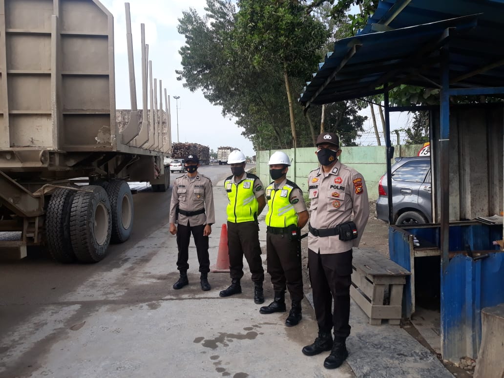 Antisipasi Gangguan Kamtibmas C3, Polsubsektor Pelalawan Gelar Patroli