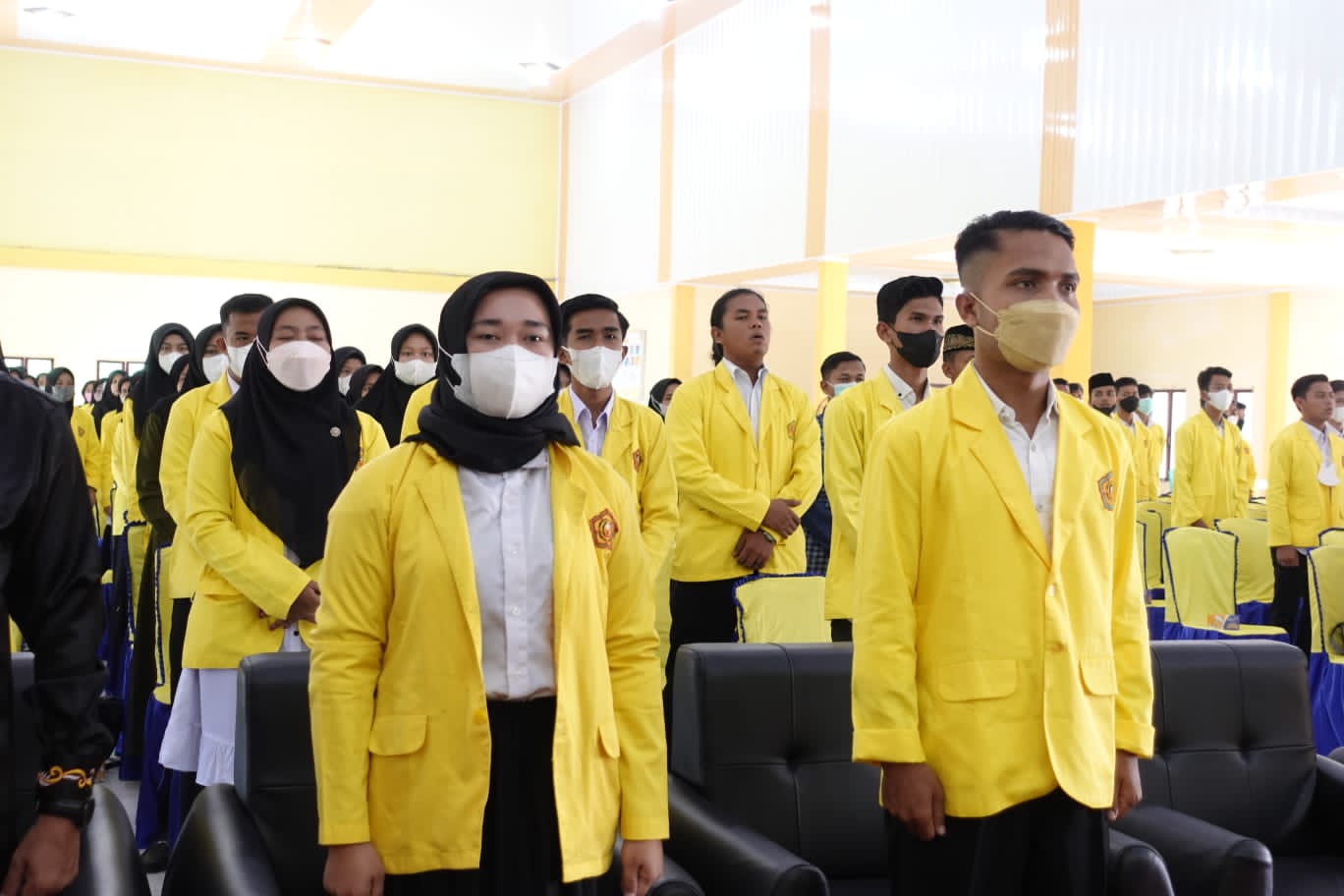 Lantik Pengurus ORMAWA, Rektor UNIKS : Harapkan ORMAWA Jadi Mitra Strategis Yang Kontributif, Kritis, Bermoral Dan Rasional