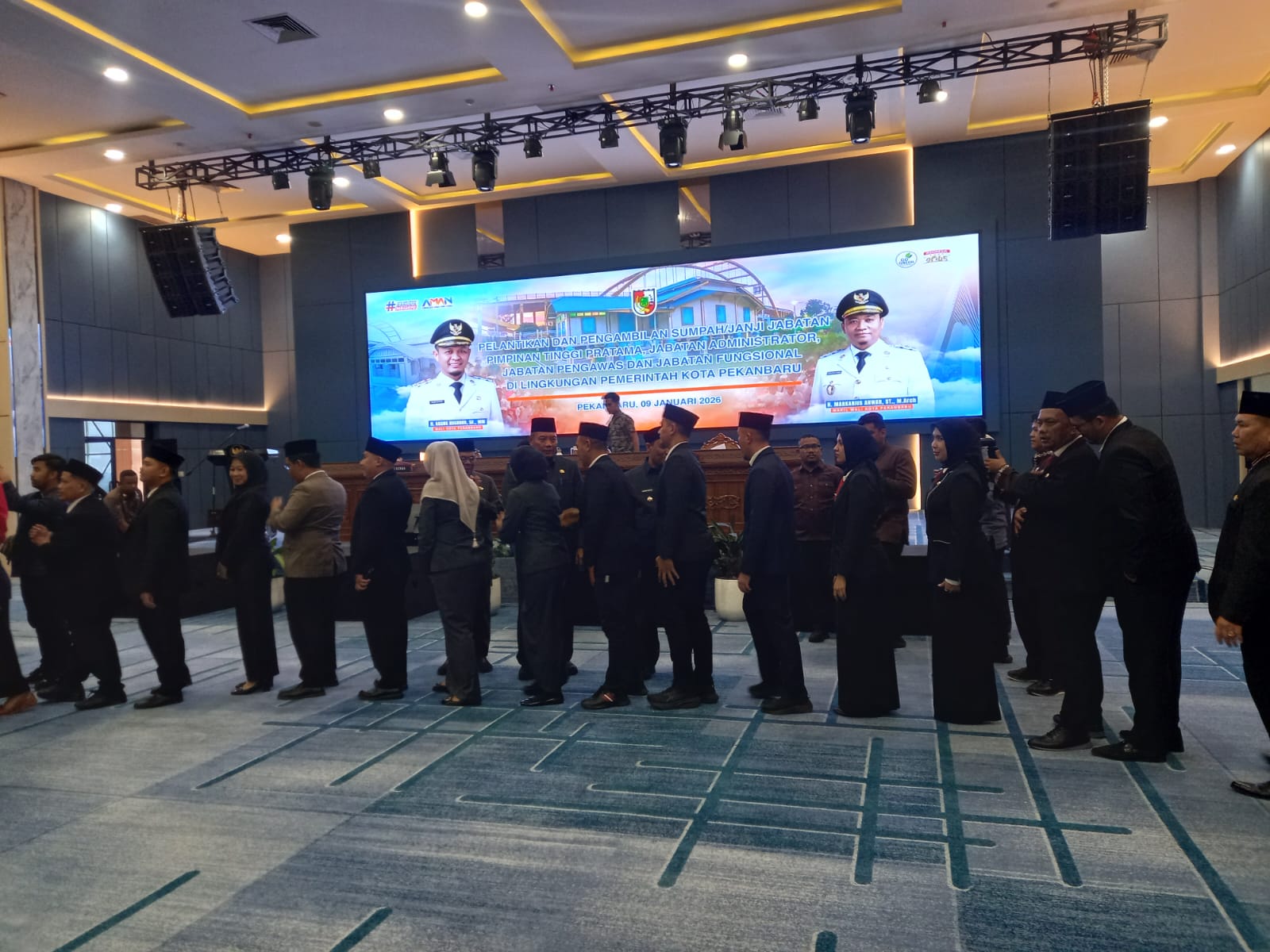 43 Pejabat Pemko Pekanbaru Resmi Dilantik