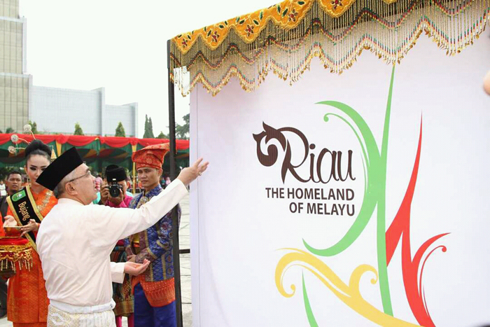 Pariwisata dan Budaya Melayu Riau Menyapa Dunia