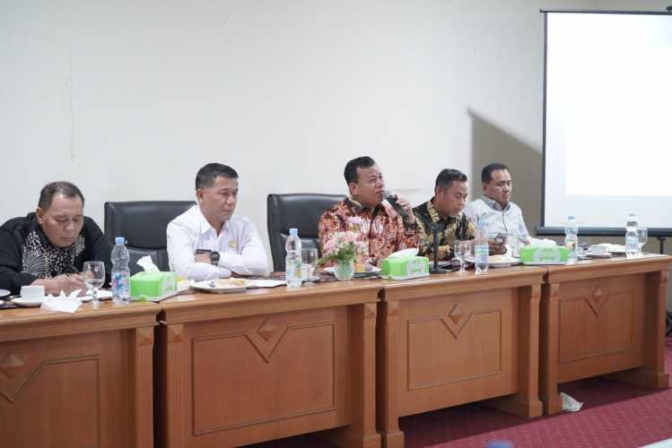 Minta Masukan Dari Tokoh Masyarakat Dan IKKS, Plt Bupati Kuansing Suhardiman Amby Gelar Dialog 