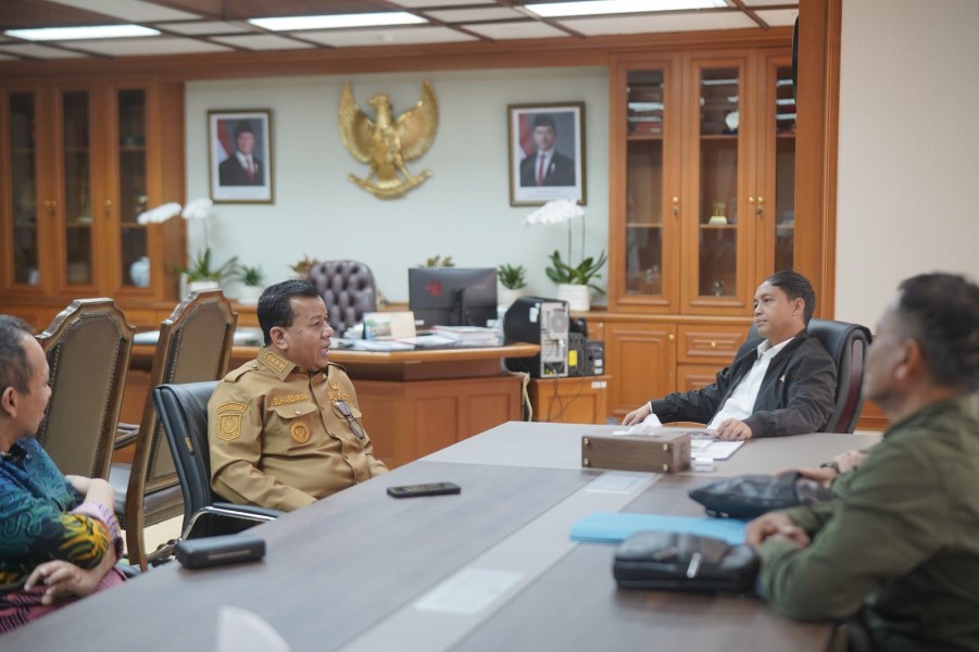 Bupati Temui Mentri Kehutanan, Wabup Rakor Dengan Gubernur