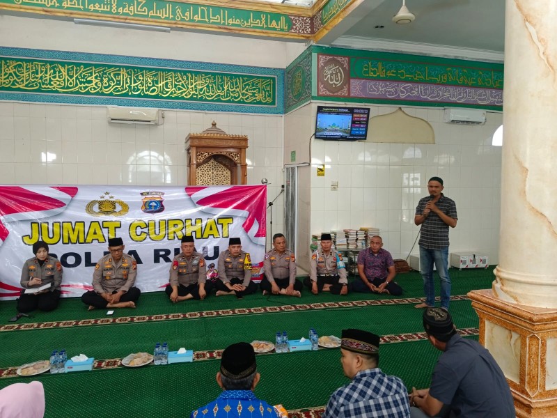 Polda Riau Gelar Jum’at Curhat di Masjid Istiqoroh, Serap Aspirasi Warga Senapelan