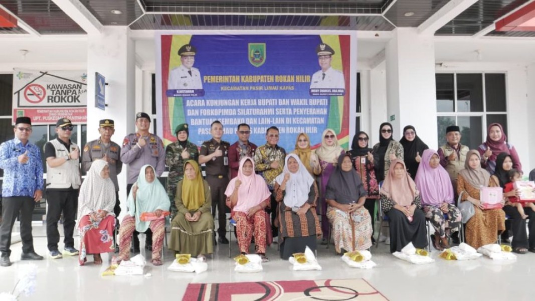Kunker ke Palika, Bupati Bistamam Serahkan Berbagai Bantuan untuk Masyarakat