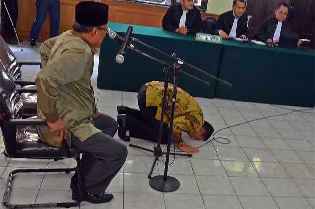 Suparman Bebas, Johar Firdaus Kandas