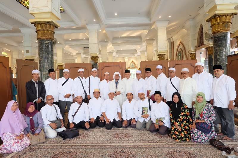 Pemkab Inhil Berangkatkan 30 Ulama Lakukan Studi ke Masjid Kubah Emas