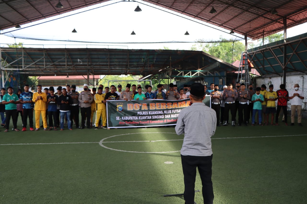 Polres Kuansing, FORDEKS dan AFK, Gelar Do'a Bersama Tragedi Kanjuruhan Malang, Sekaligus Mulai Turnamen Futsal