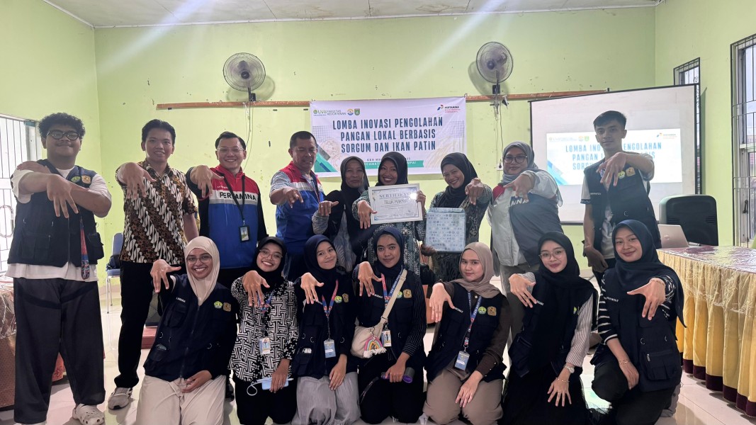 Warga Teluk Makmur Dumai Apresiasi Kehadiran KKN Mahasiswa Kedokteran UNRI