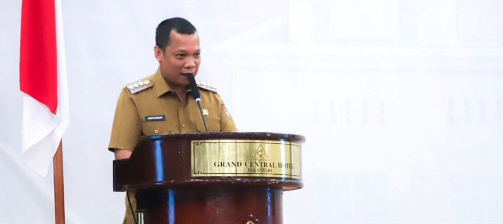 Kepala BKPSDM Dampingi Pj Walikota Terima Penghargaan Anugerah Kualitas Pengisian Jabatan Pimpinan Tinggi