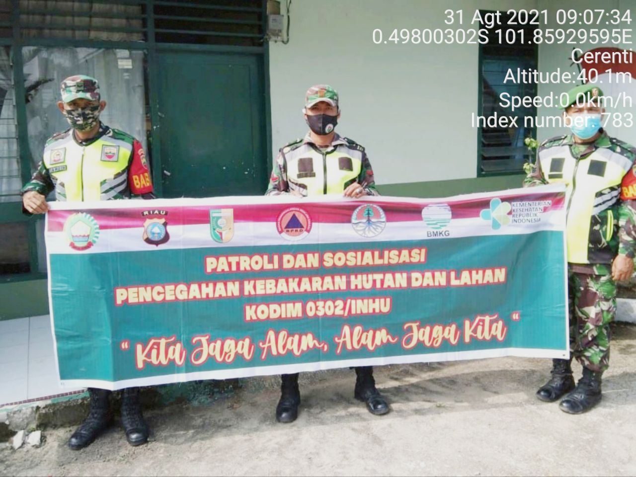 Babinsa Koramil 06/Cerenti Kodim 0302/ Inhu Laksanakan Patroli Untuk Cegah Kebakaran Hutan Dan Lahan di Kompe Berangin Kecamatan Cerenti