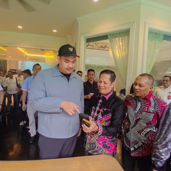 Bertemu Menpora RI Bersama Gubernur Riau;  Wabup H Muklisin Usulkan Peran Besar Pemerintah Kembangkan Pacu Jalur