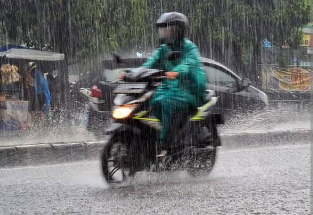 Cuaca Ekstrem di Riau: Hujan Lebat dan Potensi Bencana Hidrometeorologi Perlu Diwaspadai