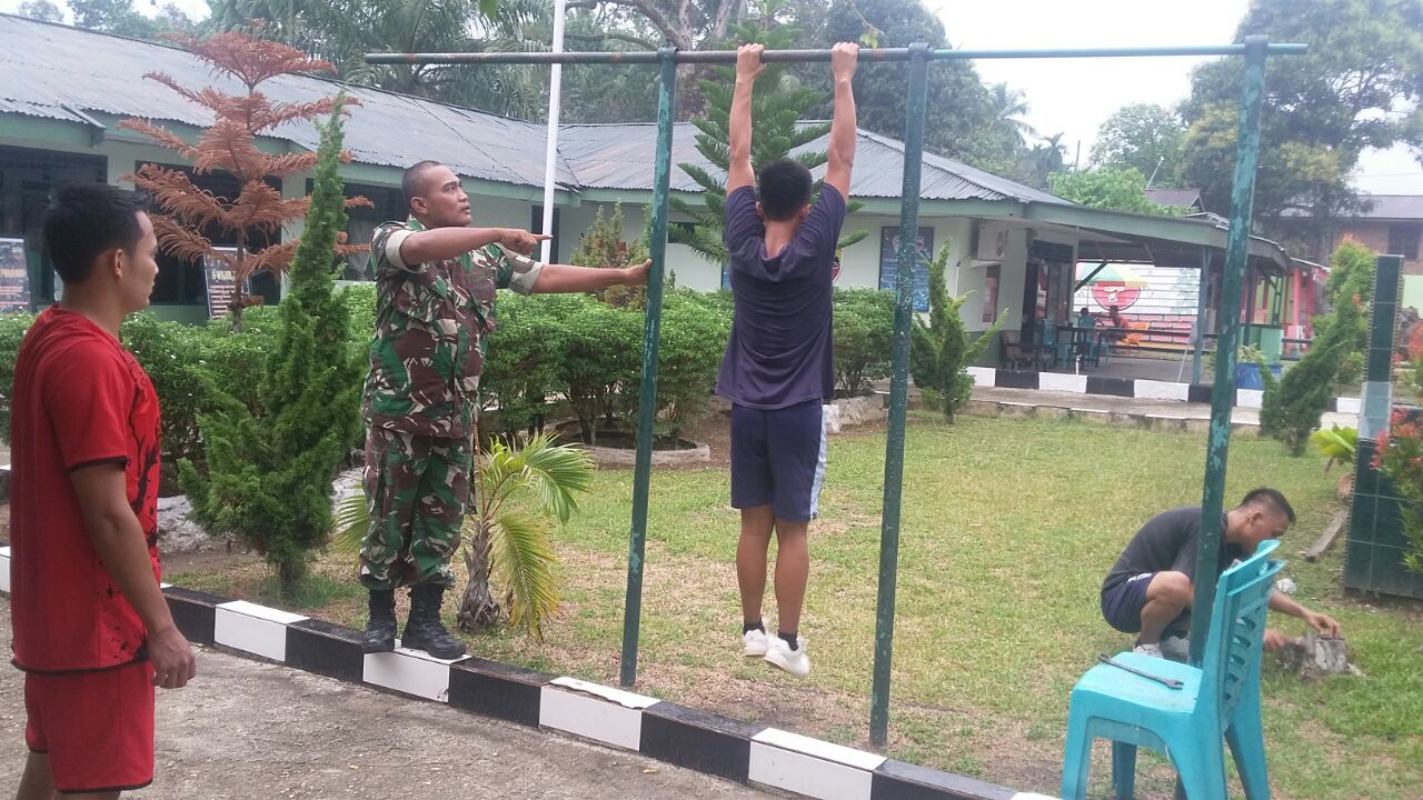 Babinsa Koramil 06/Cerenti Kodim 0302/Inhu memberi Motivasi kepada  Calon Tamtama Tahun 2019.