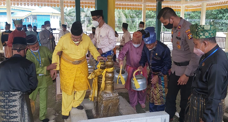 Polsubsektor Pelalawan Lakukan Pengamanan Ziarah Kubur di Makam Keturunan Kerajaan Pelalawan