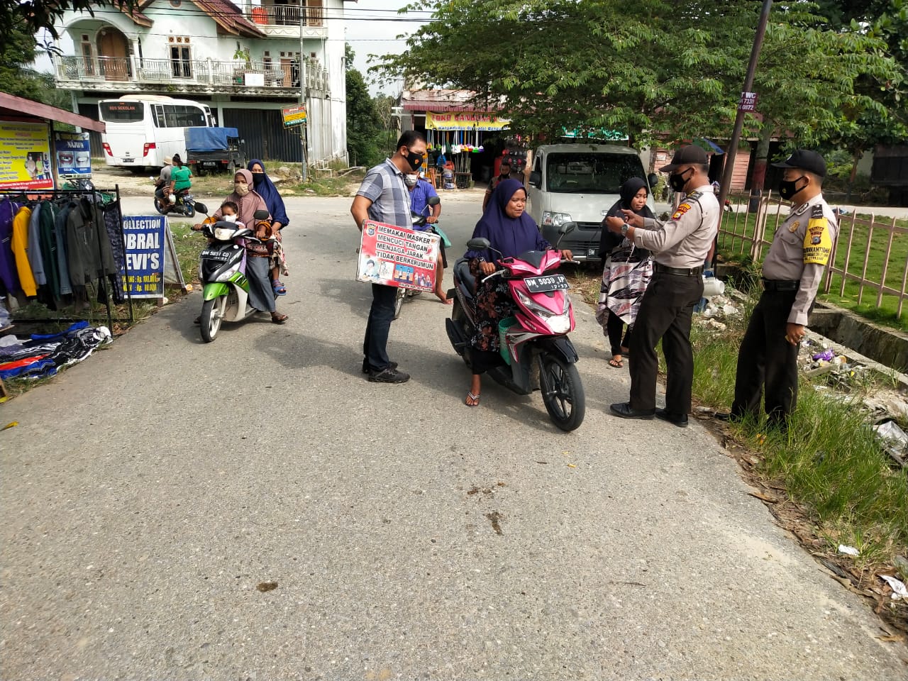 Tekan Laju Penyebaran Covid-19, Kapolsek Bandar Sei Kijang Pimpin Operasi Yustisi