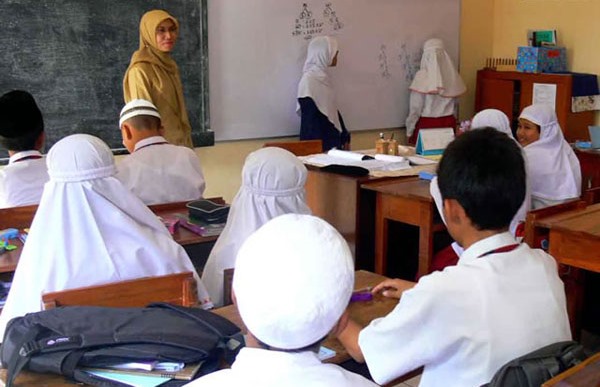 Krisis Guru Agama, Pengangkatan Honorer Bisa Jadi Solusi