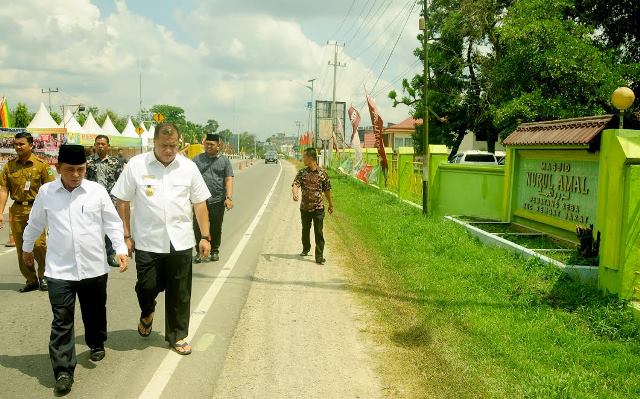 Lanjutkan Safari Ramadan, Bupati Yopi Buka Bersama Masyarakat Kuala Cenaku