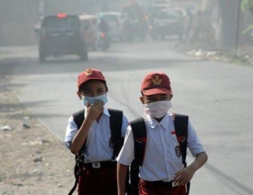 Wako Pekanbaru Terbitkan Edaran ke Sekolah Terkait Asap Karhutla