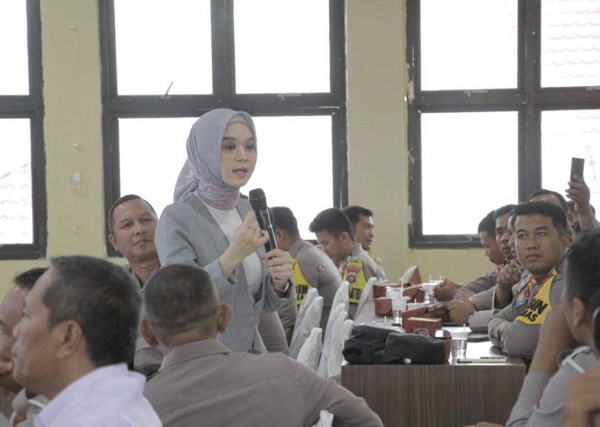Tingkatkan Profesionalisme, Polres Inhu Gelar Pelatihan Public Speaking