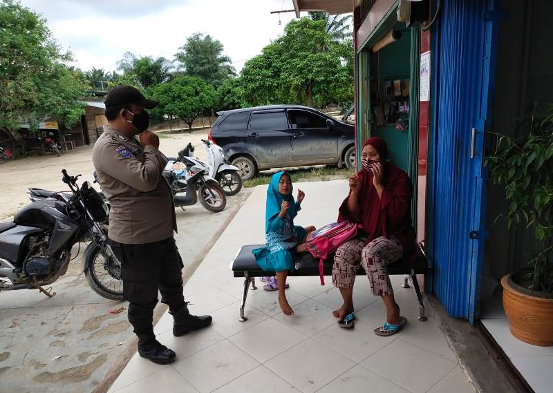 Polsek Langgam Gelar Patroli C3 serta Sosialisasi Antisipasi Penyebaran Virus Corona