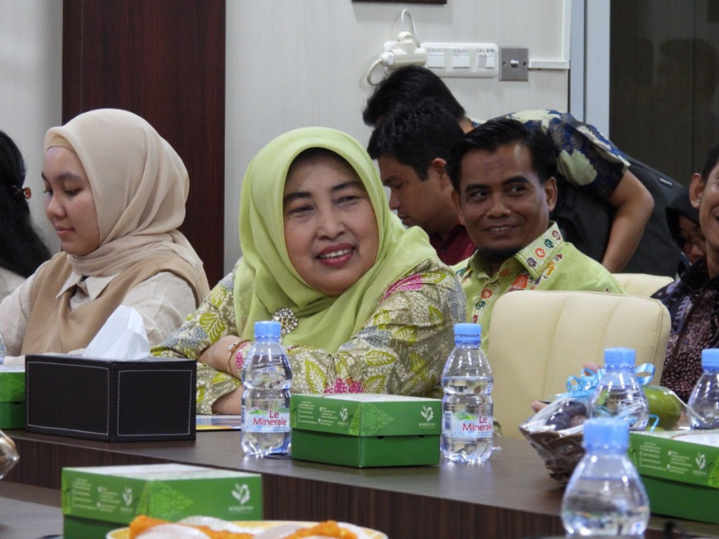 Kepala BPKAD Pekanbaru Hadiri Exit Meeting Laporan Keuangan 2023