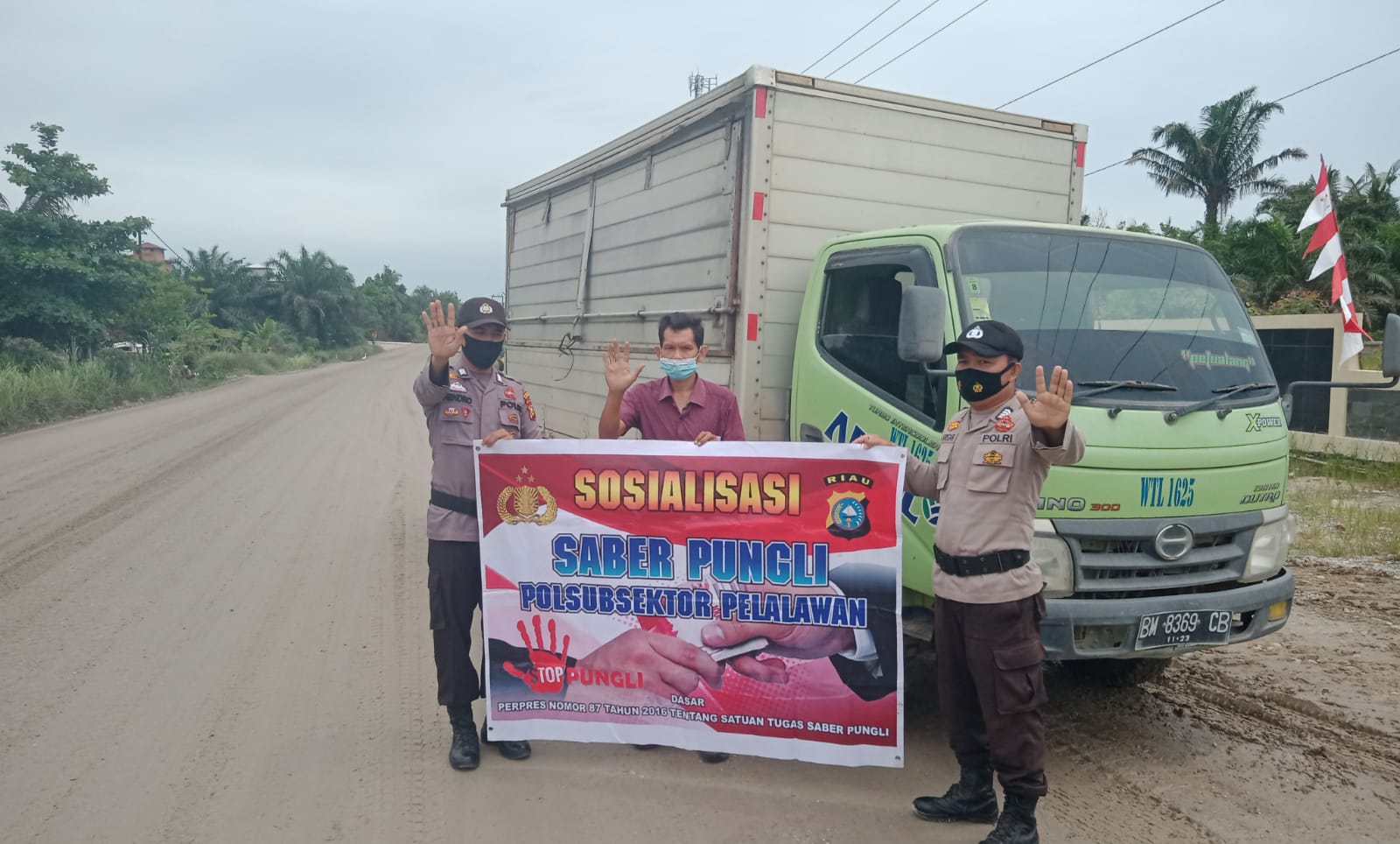 Akhir Pekan, Polsubsektor Pelalawan Lakukan Upaya Berantas Pungli di Wilayahnya