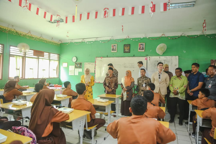 Bersama Komisi X DPR RI, Pj Walikota Cari Solusi Atas Kasus Bullying di SMPN 15 Pekanbaru