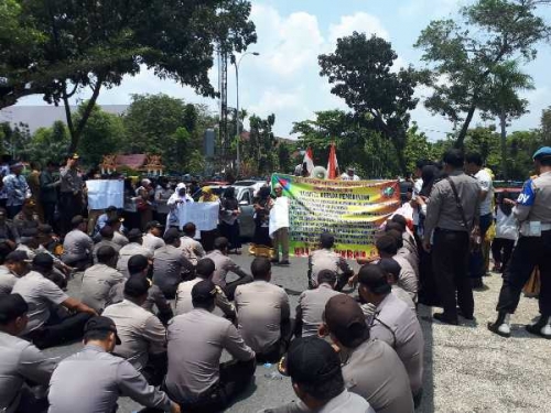 Ancam Boikot Tes CPNS di Riau, Guru Honorer K2: Atlet Mengabdi Satu Hari Jadi PNS, Kami?