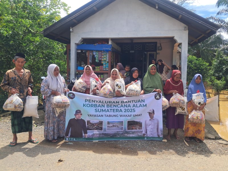 Peduli Bencana Sumatera, UAS Salurkan Donasi YTWU di Aceh