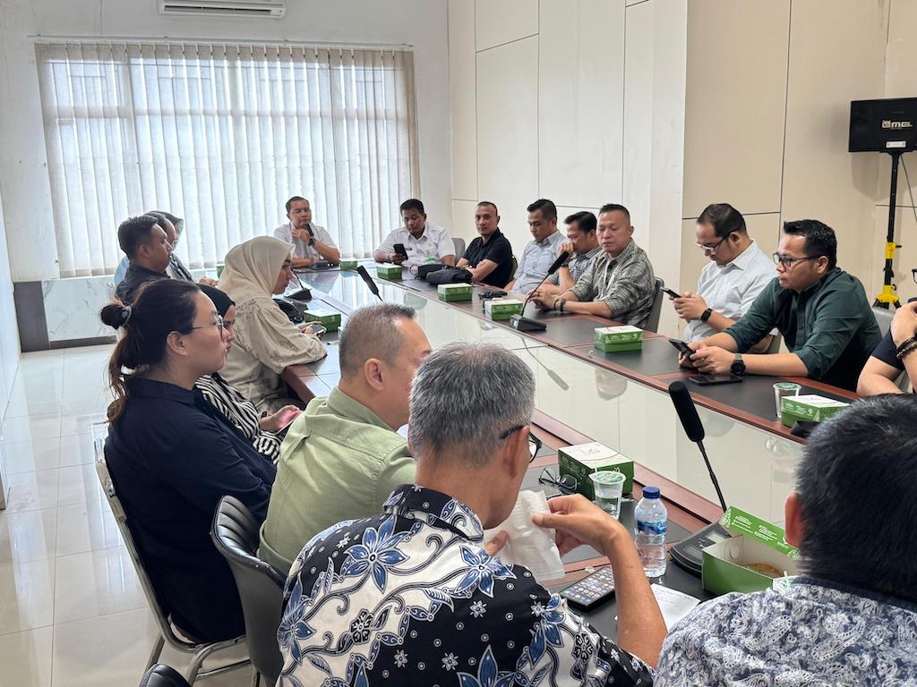 Optimalkan Opsen Pajak Kendaraan, Bapenda Pekanbaru Rapat Koordinasi Bersama Dealer Mobil