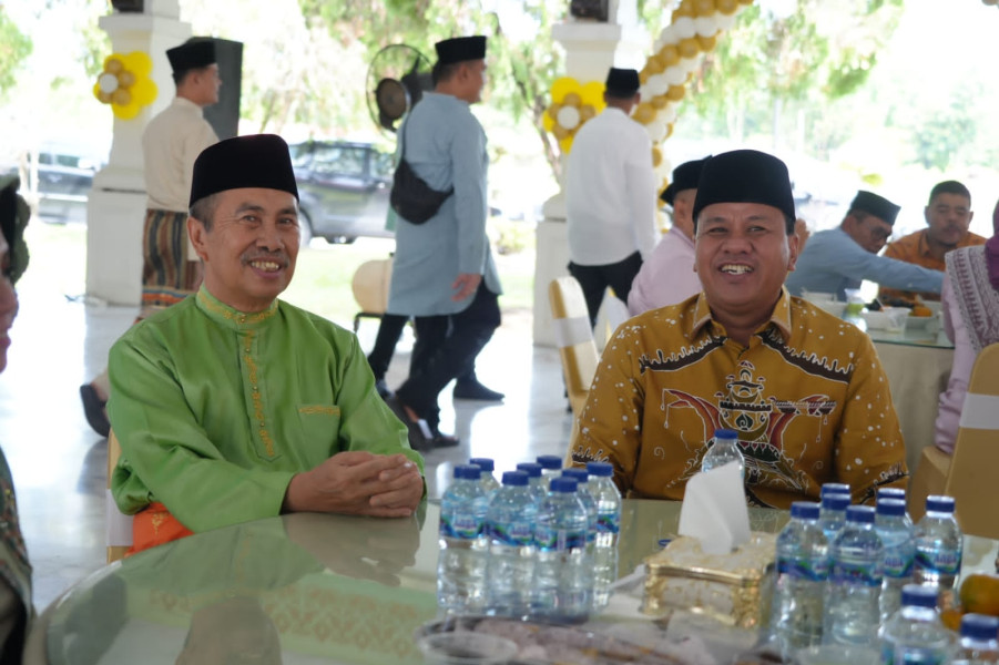 Suhardiman Boyong Seluruh Kepala OPD, Hadiri Open House Gubernur Riau