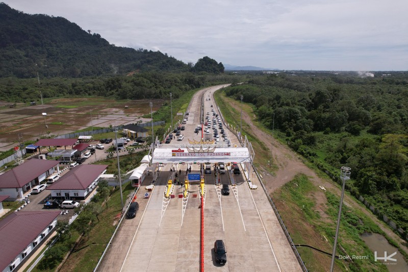 Tol Padang-Sicincin Resmi Difungsionalkan: Sambutan Hangat Masyarakat di Hari Pertama Operasional