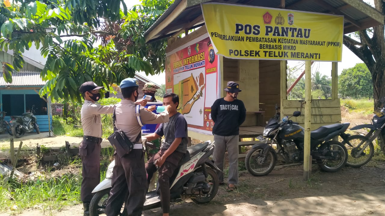 Polsek Teluk Meranti Lakukan Pengawasan Penerapan Protokol Kesehatan di Posko PPKM