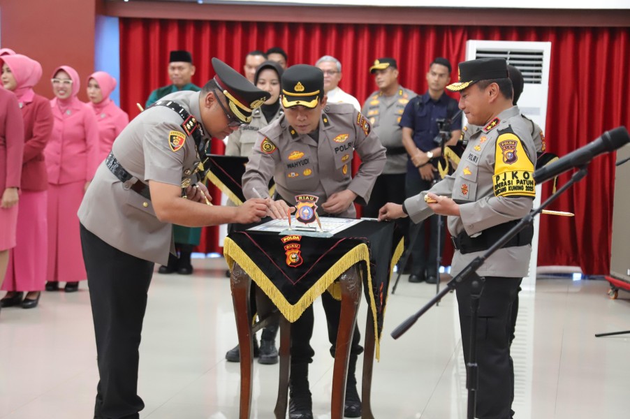 AKBP Boby Sebayang Resmi Jabat Kapolres Kampar, Kapolda Riau Tekankan Inovasi dan Pengabdian