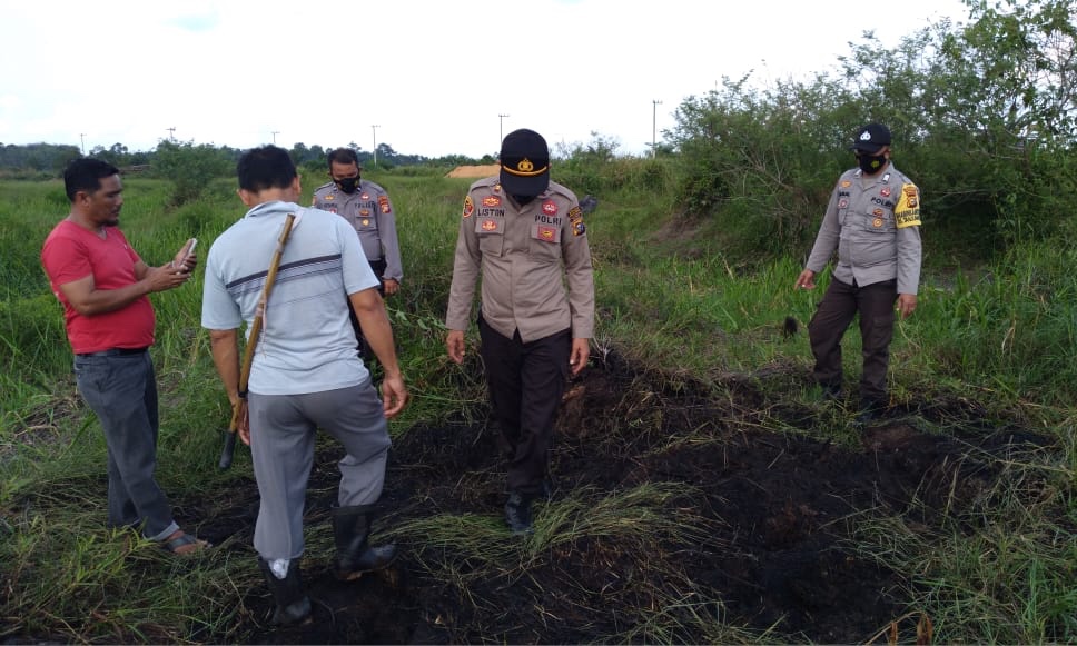 Polsek Pangkalan Lesung Patroli Karhutla di Desa Tanjung Kuyo