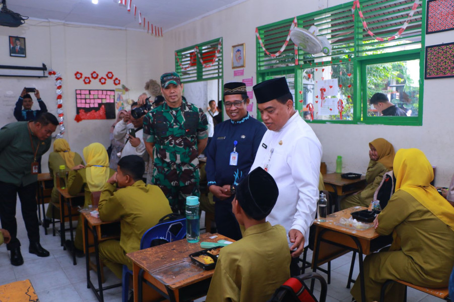 Kapasitas 3.000 Porsi, Dapur Umum Siap Bantu Program Makan Siang Gratis di Pekanbaru