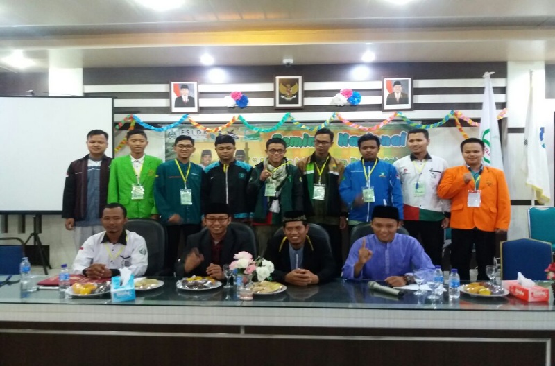 Mahasiswa Dakwah Se Riau Gelar Seminar Pemuda dan Politik